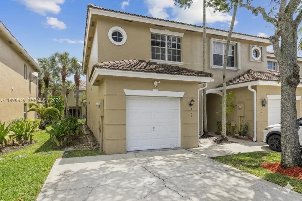 365 SW 122nd Avenue Pembroke Pines FL 33025