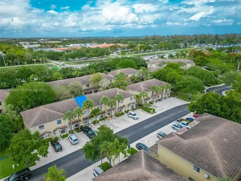 365 SW 122nd Avenue Pembroke Pines FL 33025