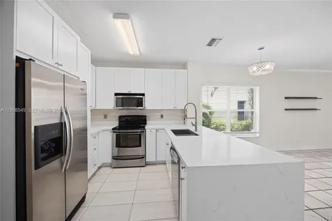 365 SW 122nd Avenue Pembroke Pines FL 33025