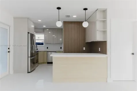 3110 SW 34th Avenue West Park FL 33023