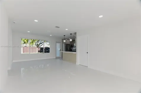 3110 SW 34th Avenue West Park FL 33023