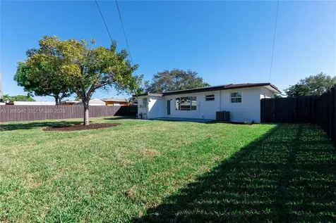 3110 SW 34th Avenue West Park FL 33023