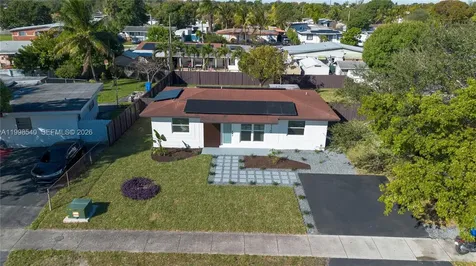 3110 SW 34th Avenue West Park FL 33023