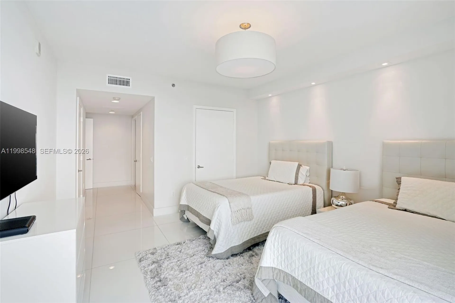 2711 S Ocean Drive Hollywood FL 33019