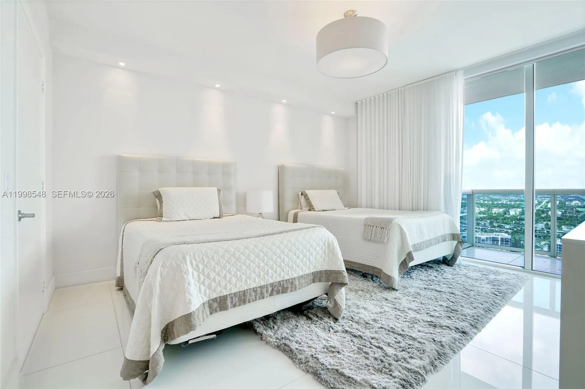 2711 S Ocean Drive Hollywood FL 33019
