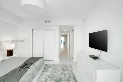 2711 S Ocean Drive Hollywood FL 33019