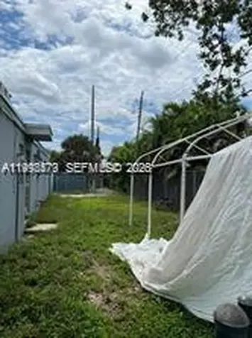400 NE 44th Street Oakland Park FL 33334