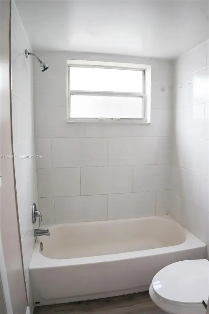 4280 Woodside Drive Coral Springs FL 33065