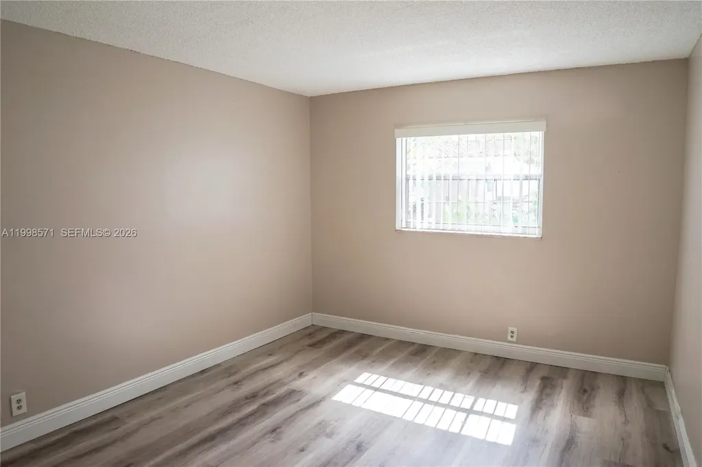 4280 Woodside Drive Coral Springs FL 33065