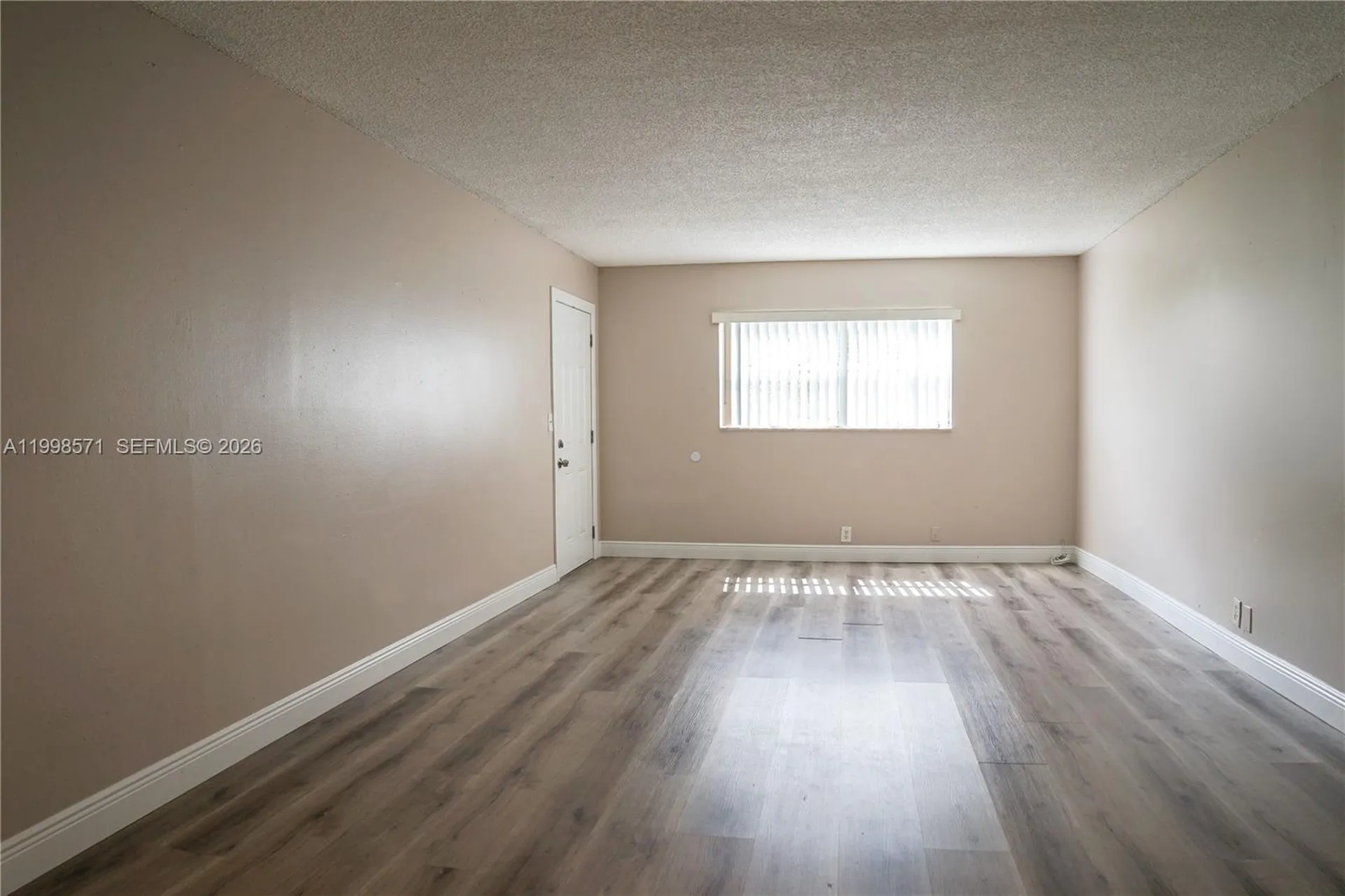 4280 Woodside Drive Coral Springs FL 33065