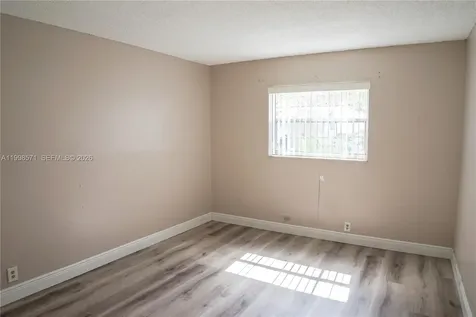 4280 Woodside Drive Coral Springs FL 33065