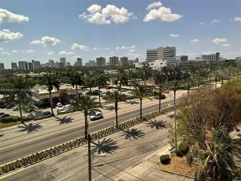 21290 Biscayne Boulevard Aventura FL 33180