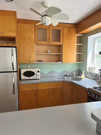 240 Collins Avenue Miami Beach FL 33139