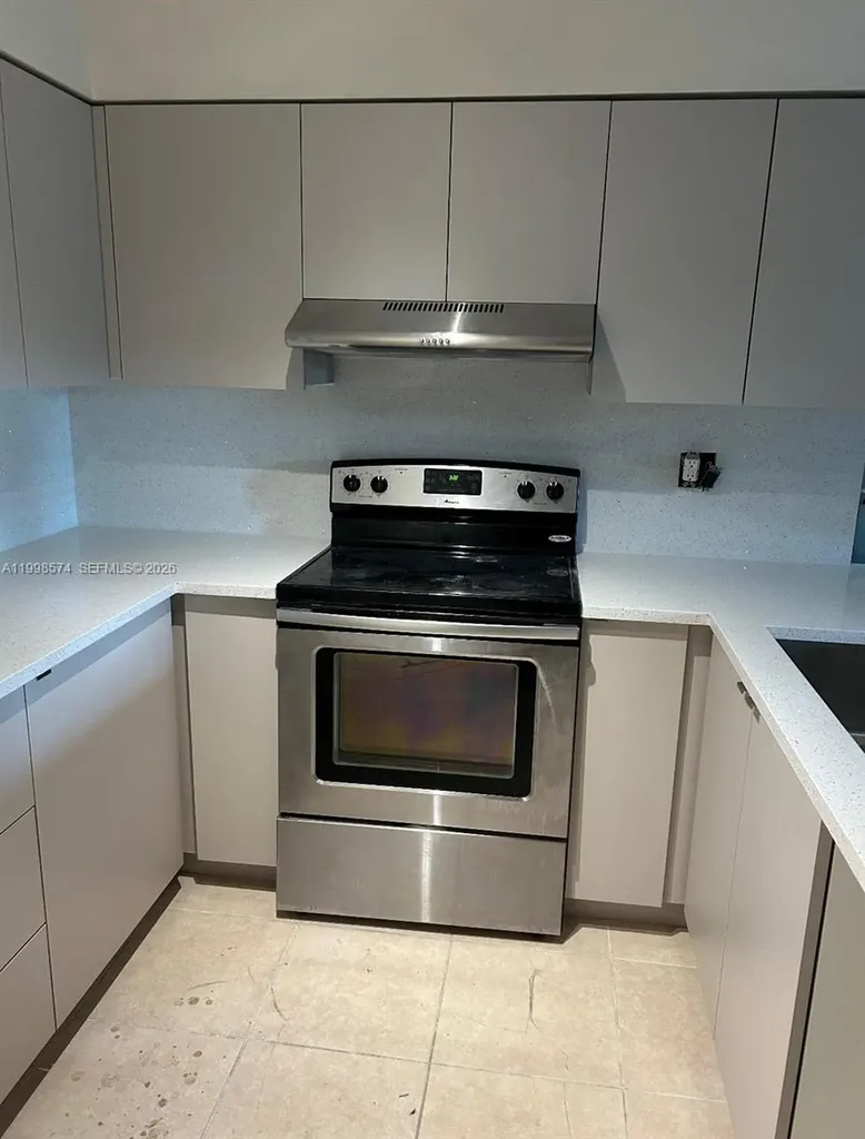 2550 SW 18th Terrace Fort Lauderdale FL 33315