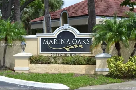 2550 SW 18th Terrace Fort Lauderdale FL 33315