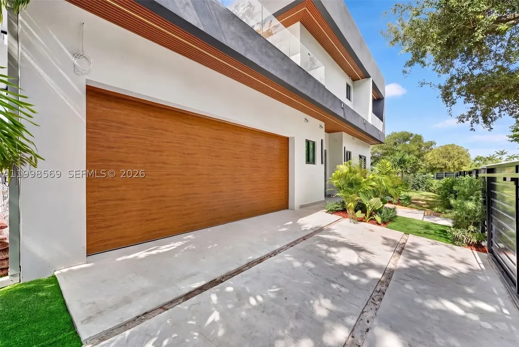 9833 N Miami Avenue Miami Shores FL 33150