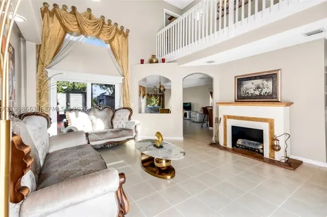194ONE W 148 Miramar FL 33027