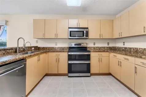1941 SW 148th Way Miramar FL 33027
