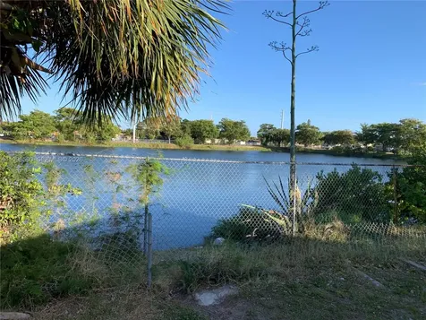1710 NW 5th Avenue Pompano Beach FL 33060