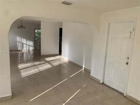 1710 NW 5th Avenue Pompano Beach FL 33060