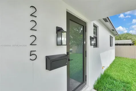 2225 NW 195th Street Miami Gardens FL 33056