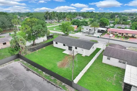 2225 NW 195th Street Miami Gardens FL 33056