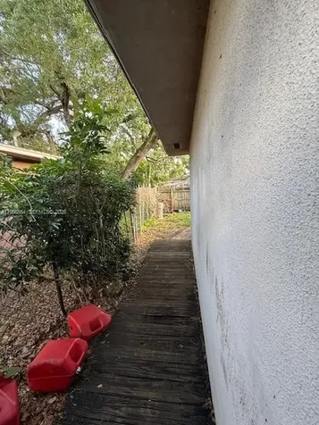 4148 SW 24th Street Fort Lauderdale FL 33317