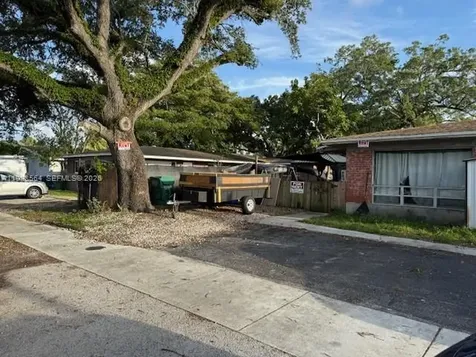 4148 SW 24th Street Fort Lauderdale FL 33317