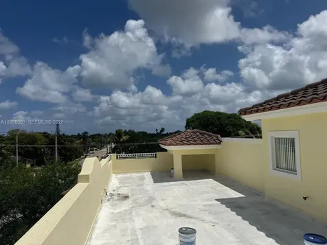 826 N 17th Avenue Hollywood FL 33020