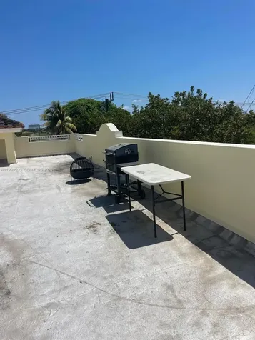 826 N 17th Avenue Hollywood FL 33020