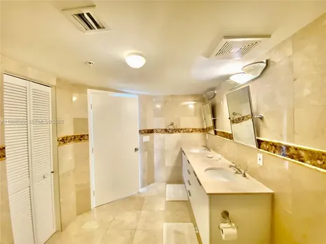 16699 Collins Avenue Sunny Isles Beach FL 33160