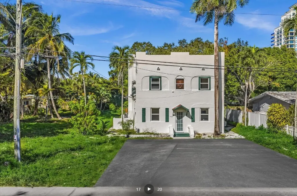 709 SW 4th Court Fort Lauderdale FL 33312
