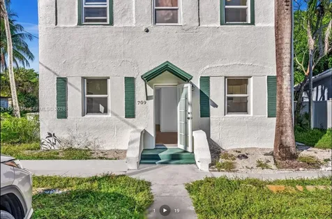 709 SW 4th Court Fort Lauderdale FL 33312