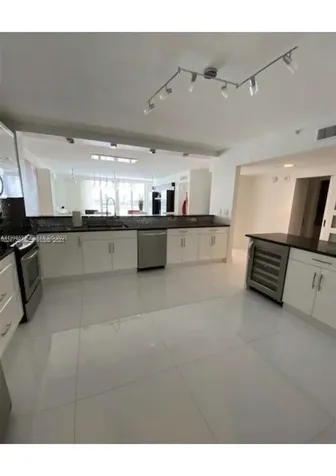 17050 N Bay Road Sunny Isles Beach FL 33160