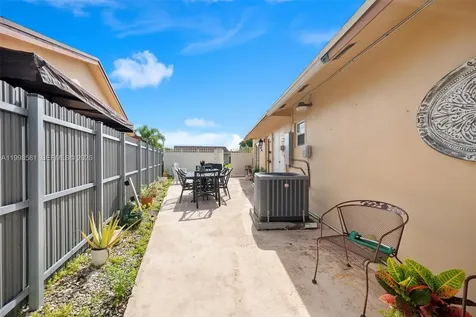 4218 SW 138th Court Miami FL 33175
