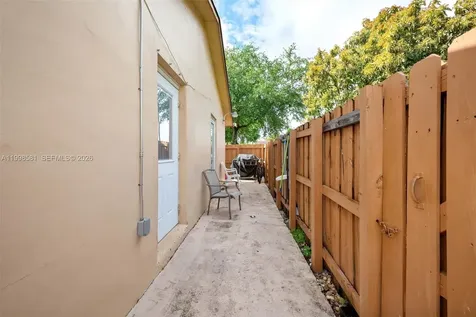 4218 SW 138th Court Miami FL 33175