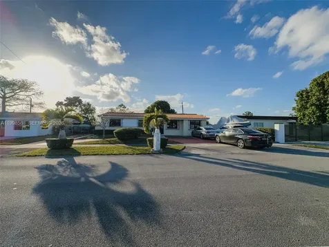 3420 SW 104th Avenue Miami FL 33165