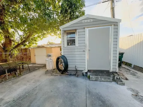 3420 SW 104th Avenue Miami FL 33165