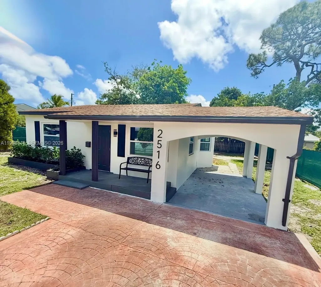 2516 Wiley Court Hollywood FL 33020