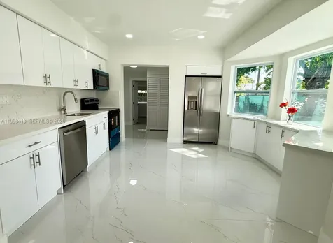 2516 Wiley Court Hollywood FL 33020