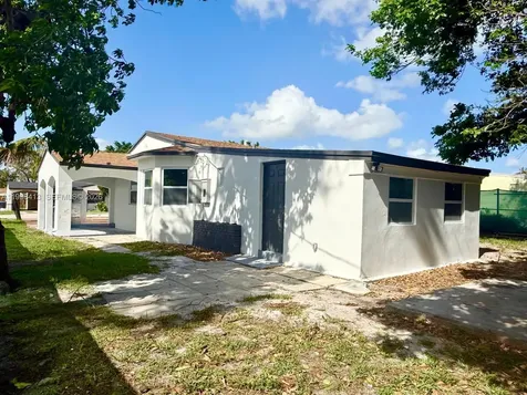 2516 Wiley Court Hollywood FL 33020