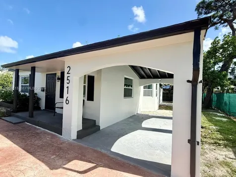2516 Wiley Court Hollywood FL 33020