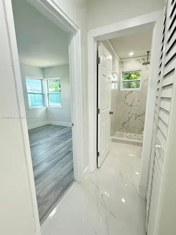 2516 Wiley Court Hollywood FL 33020