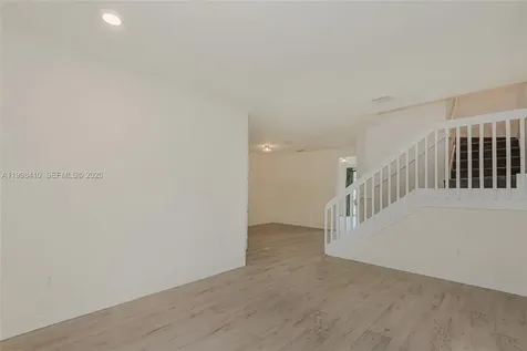 8903 NW 184th Terrace Miami Lakes FL 33018