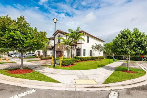8903 NW 184th Terrace Miami Lakes FL 33018