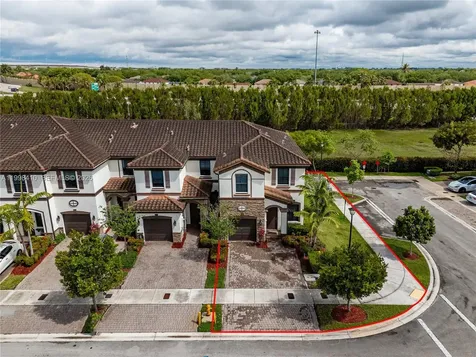 8903 NW 184th Terrace Miami Lakes FL 33018