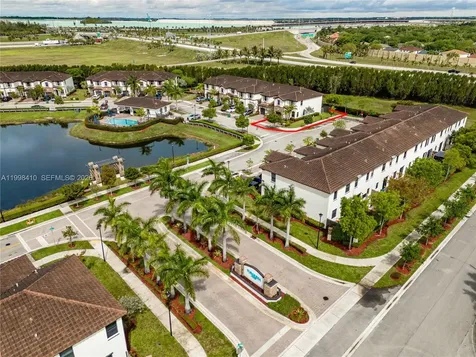 8903 NW 184th Terrace Miami Lakes FL 33018
