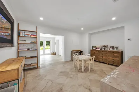 6140 SW 90th Street Pinecrest FL 33156