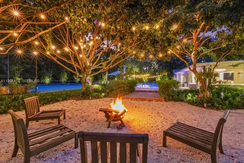 6140 SW 90th Street Pinecrest FL 33156