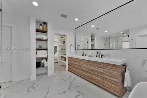 6140 SW 90th Street Pinecrest FL 33156